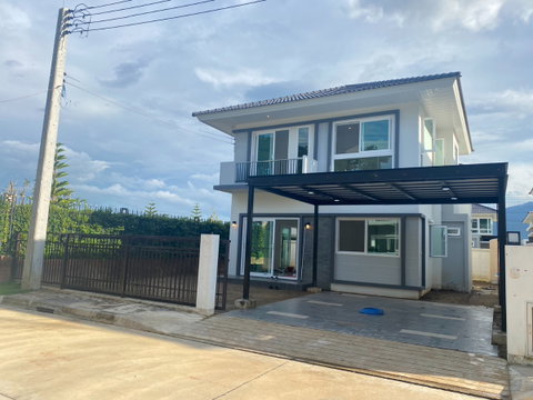 Luxury 2-Storey House for Rent ✨🏡