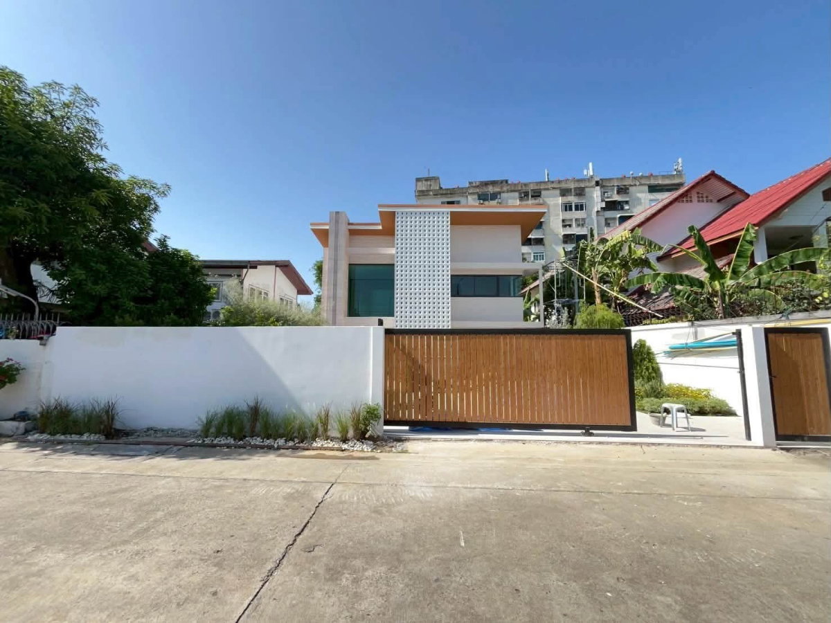 รูป 💥SL-11518💥ขายบ้านโซนลาดพร้าว ย่านโชคชัย 4 นาคนิวาส ลาดพร้าว-วังหิน👉แอดไลน์ @luxeliving - รูปที่ 3/31