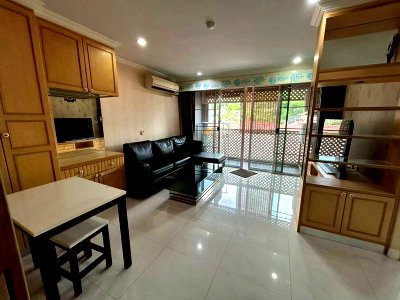 Condos for sale : Condo for sale, Ladda Place Sriracha, near Robinson Department Store, convenient transportation.