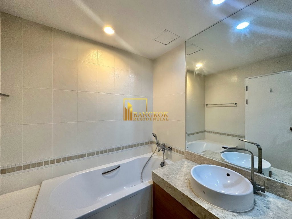 รูป Baan Siri 10 | 2 Bedroom Condo in Central Location - BR10261CD - รูปที่ 13/23