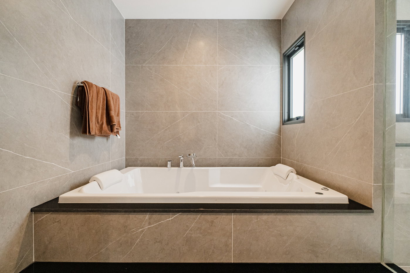 picture Bangkok Boulevard Signature Pinklao - Borom 4 bedrooms, for sale - 19/40