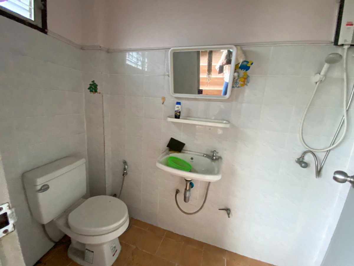 picture Commercial building for sale Phraya Satcha Road, Khiri Intersection, Chonburi - 17/19