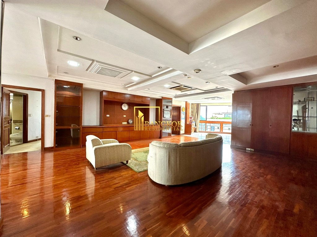 picture President Park | Expansive 3 Bedroom Condo in Phrom Phong - BR16049CD - 3/38