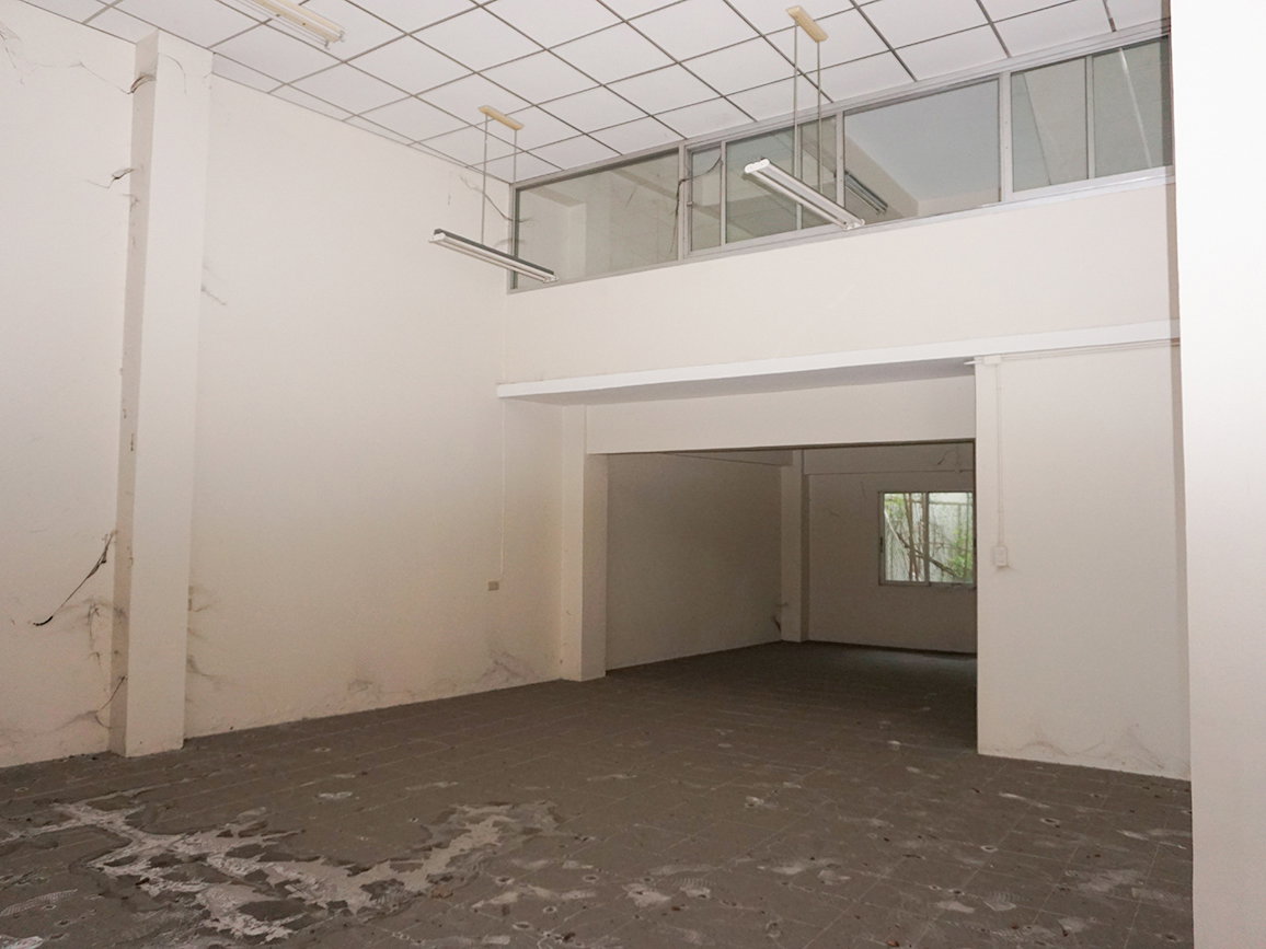 picture Commercial building for sale, Sukhumvit Road, Khiri Intersection, Chonburi - 7/18
