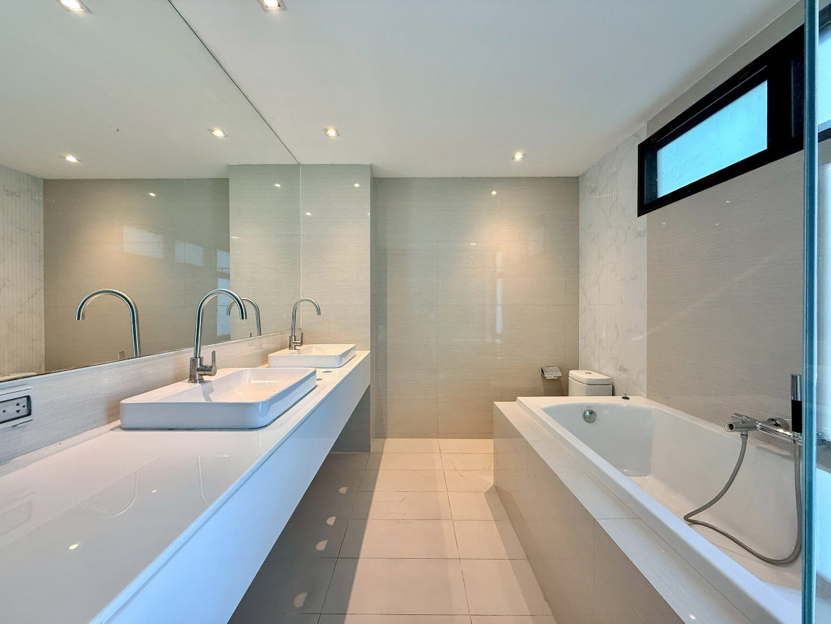 รูป Park Lane Ekkamai 22 | Unfurnished 3 Bed Townhouse For Rent - BR49089TH - รูปที่ 25/45