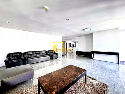 คอนโดให้เช่า : Liberty Park 1 | Spacious 3 Bedroom Condo in Sukhumvit 23 - BR60530CD