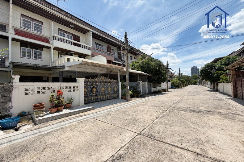 รูป ขายทาวน์เฮาส์ 3ชัน หมู่บ้านสุขเกษม วิลล่า1 ซ.เจริญนคร 40 ฝั่งธนฯ ใกล้ BTS กรุงธนบุรี - รูปที่ 2/23