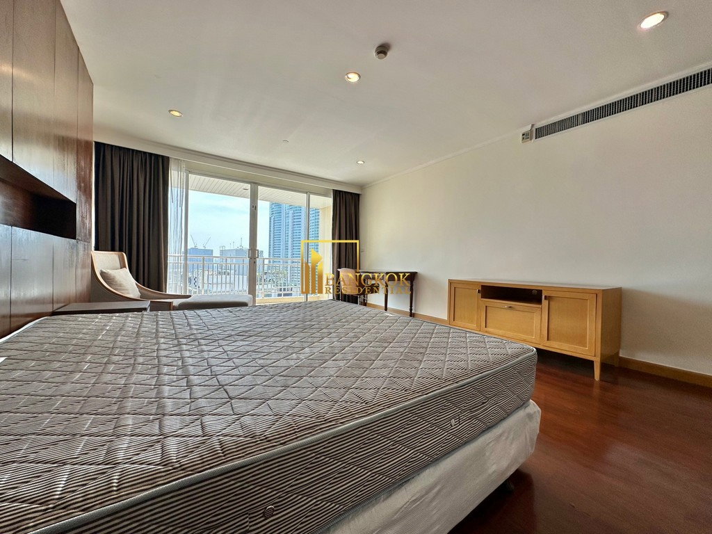รูป Very Spacious 4 Bedroom Apartment With Private Terrace - BR0346AP - รูปที่ 35/56