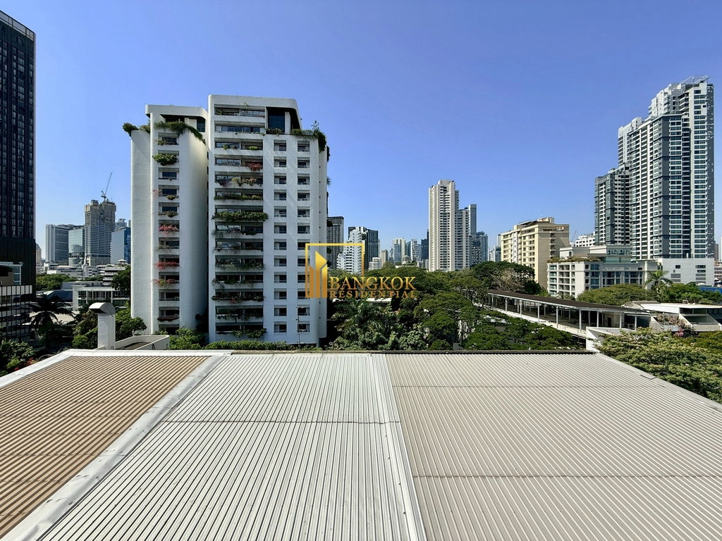 รูป Spacious 3 Bedroom Apartment For Rent in Phrom Phong Area - BR21180AP - รูปที่ 6/42