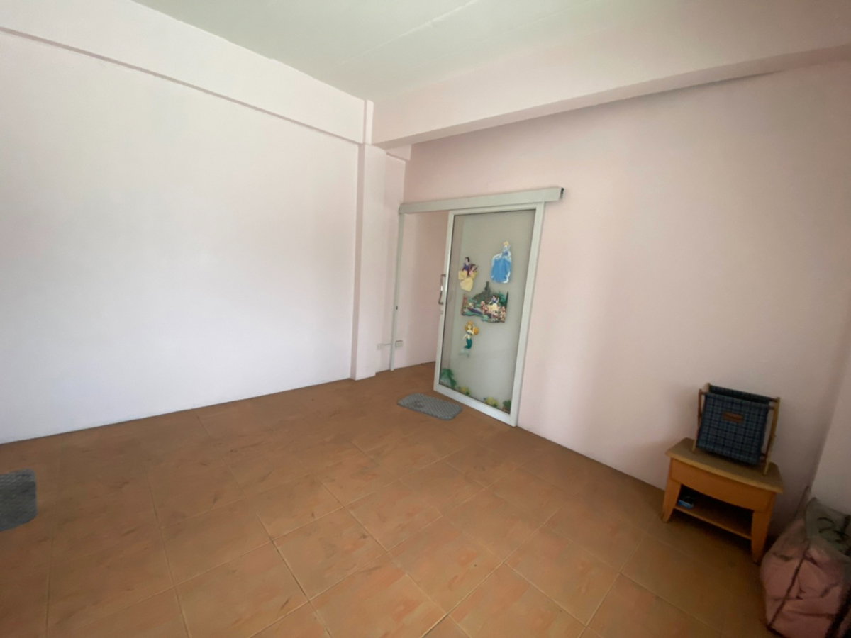 picture Commercial building for sale Phraya Satcha Road, Khiri Intersection, Chonburi - 10/19