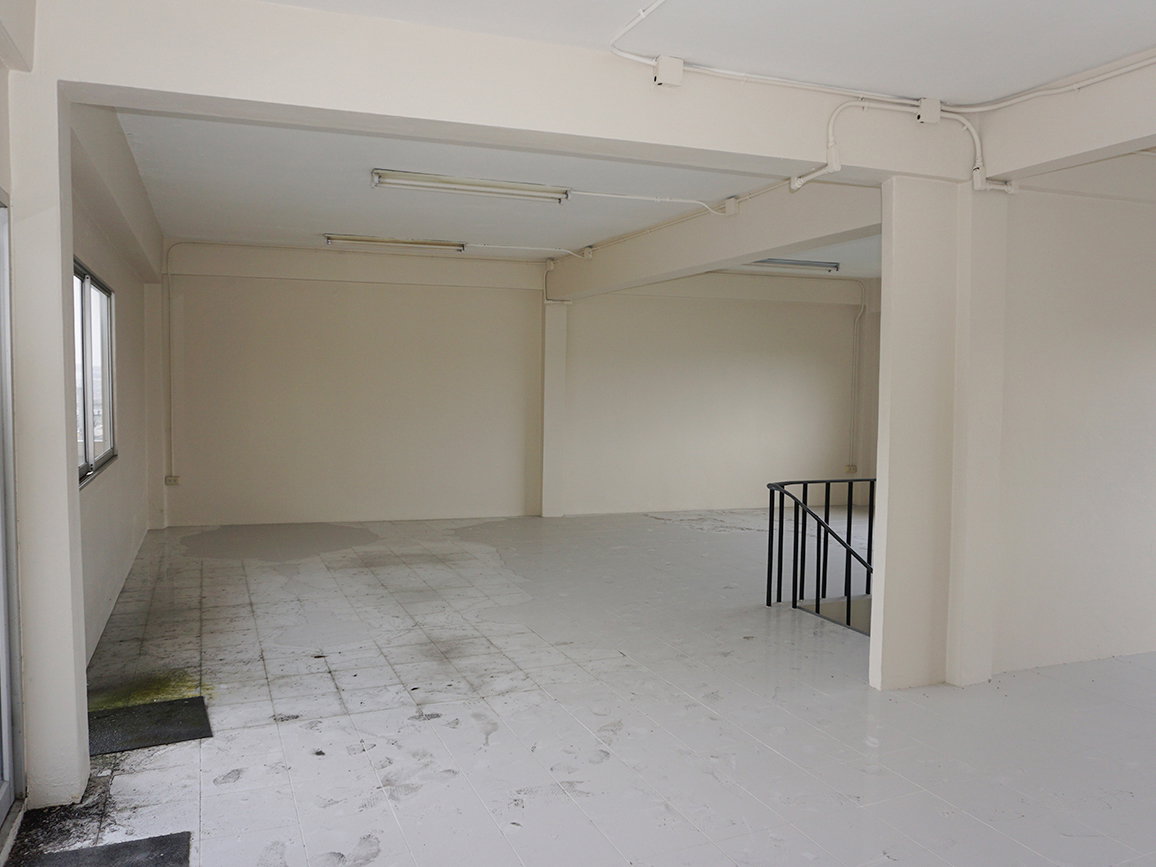 picture Commercial building for sale, Sukhumvit Road, Khiri Intersection, Chonburi - 15/18