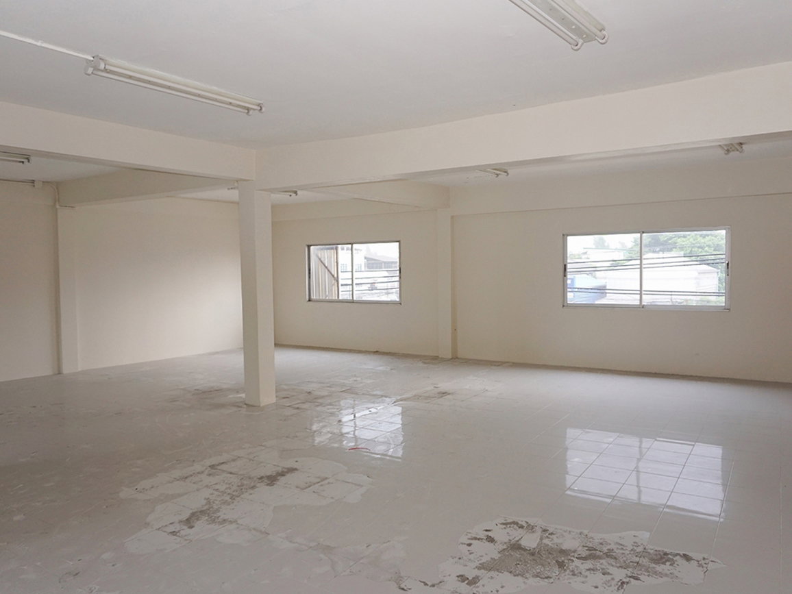 picture Commercial building for sale, Sukhumvit Road, Khiri Intersection, Chonburi - 13/18