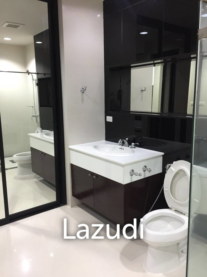 รูป 60 sqm 1 Bedroom Condo on High Floor at The Address Chidlom Lumpini Bangkok - รูปที่ 11/14