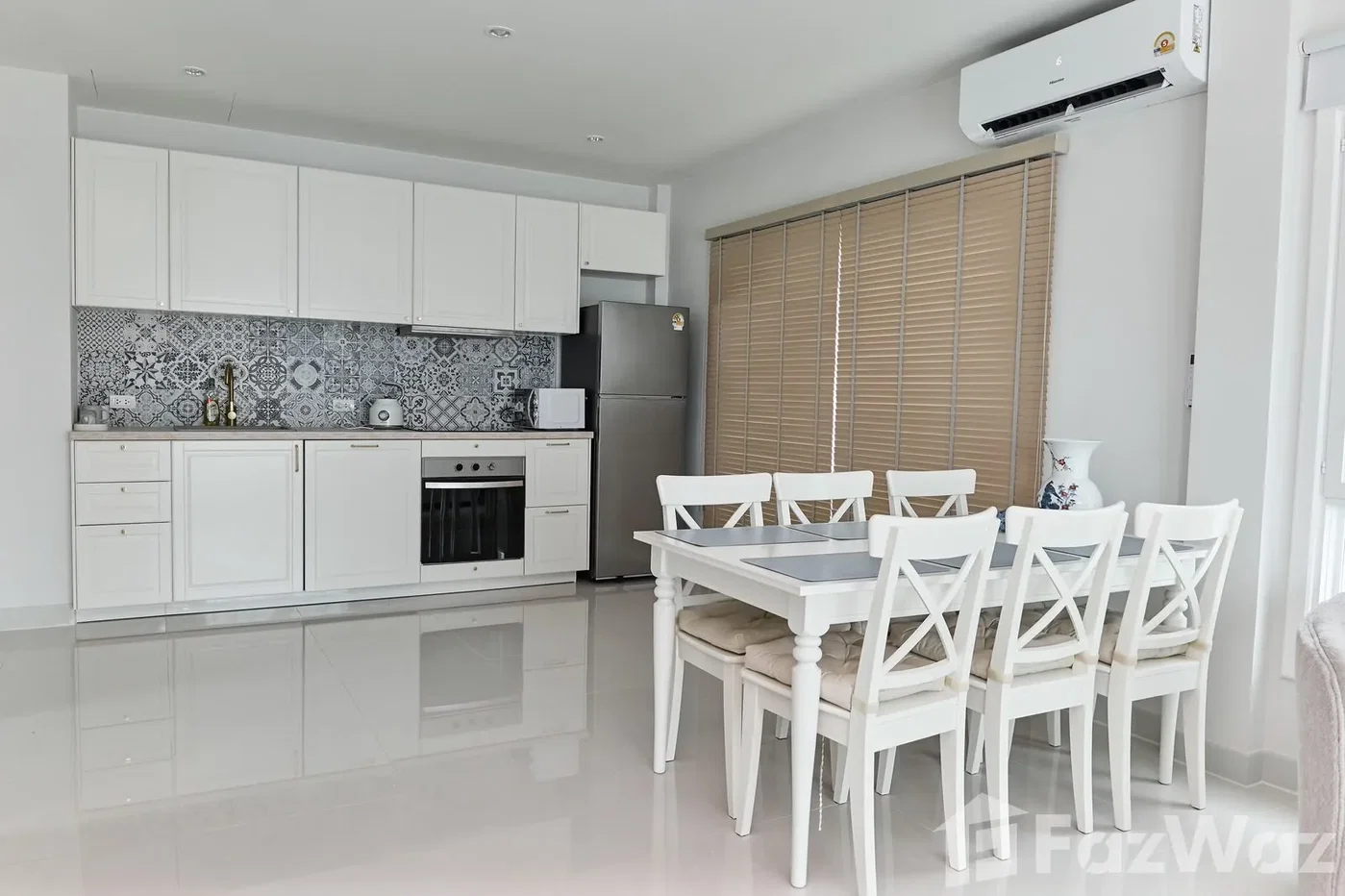 picture 4 bedrooms house 6612902 - 5/35