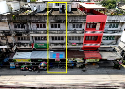 Shophouses for sale Bang Kruai Nonthaburi : Commercial building for sale, Soi Wat Chalo, Bang Kruai - Sai Noi, Bang Kruai, Nonthaburi