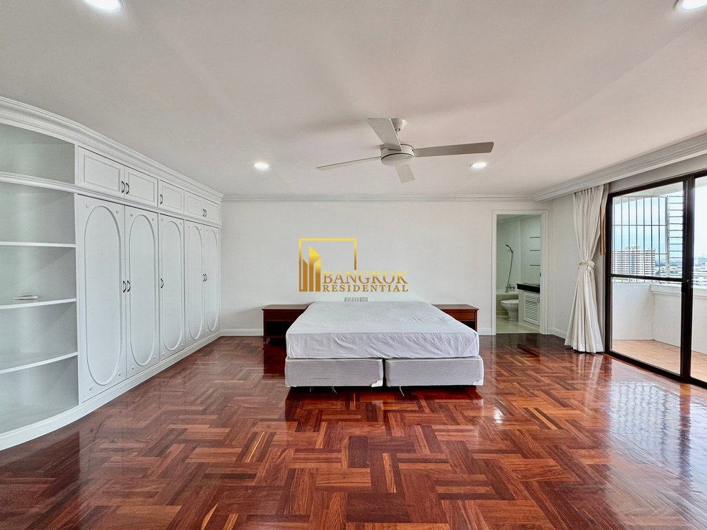 picture Impressive 3 Bed Apartment in Phrom Phong Area - BR21182AP - 24/55