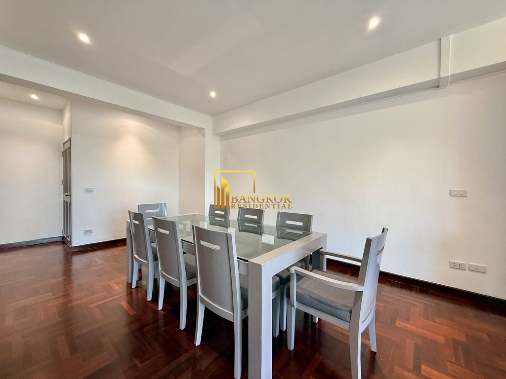 รูป Spacious 3 Bedroom Apartment For Rent in Phrom Phong Area - BR21180AP - รูปที่ 7/42