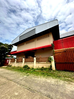โรงงาน เชียงใหม่ไนท์ซาฟารี : ขายโกดัง 2 ชั้น พร้อมบ้าน ที่ดิน 279 ตร.ว. ทำเลหนองควาย หางดง เชียงใหม่