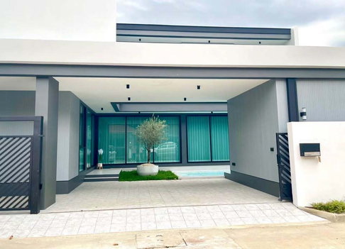 ✦︎ Two-storey pool villa house for rent with 4 bedrooms,4 toilets and 1 kitchen.