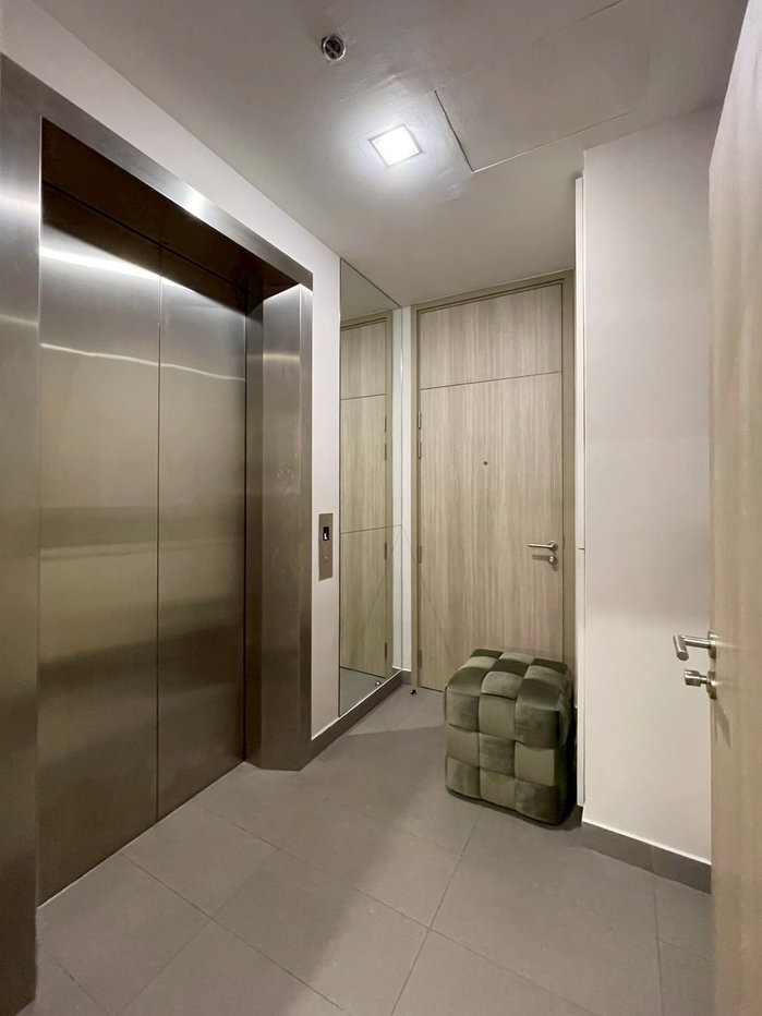 รูป Stunning Clear Pool View & Brand New Furnished at Noble Ploenchit – 13.5 MB - รูปที่ 2/38
