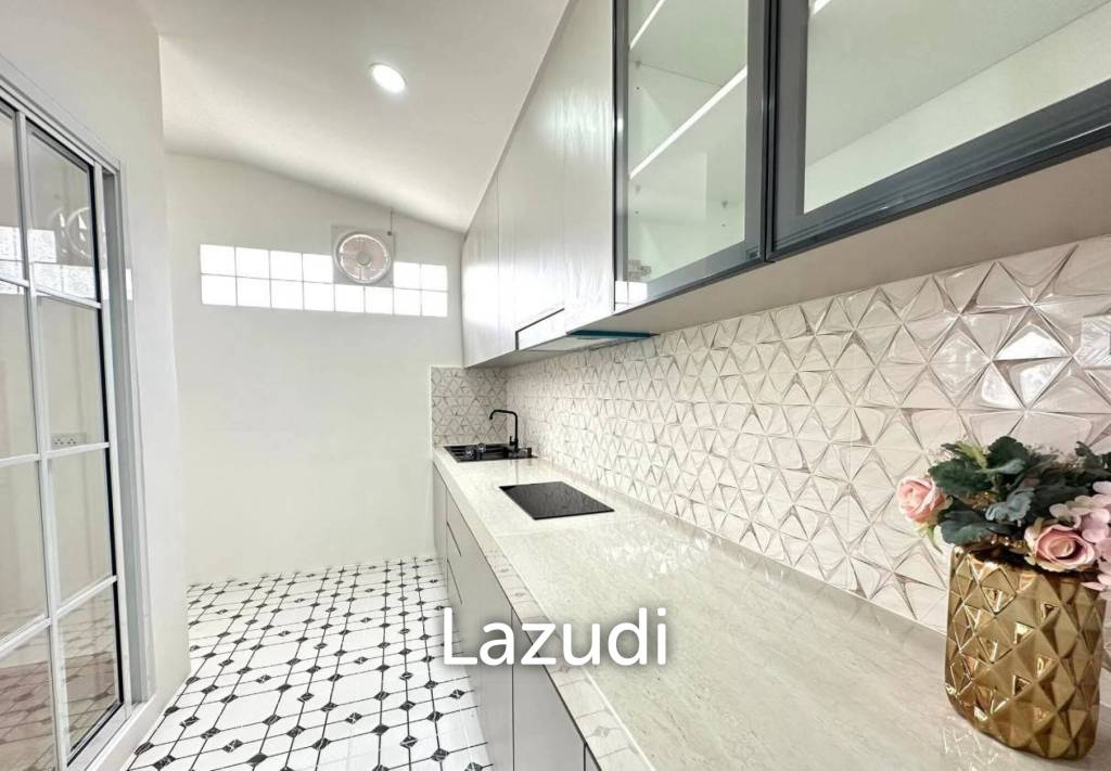 รูป บ้านเดี่ยวชั้นเดียวสุดหรู ตกแต่งใหม่หมด ในพัทยา - รูปที่ 10/20