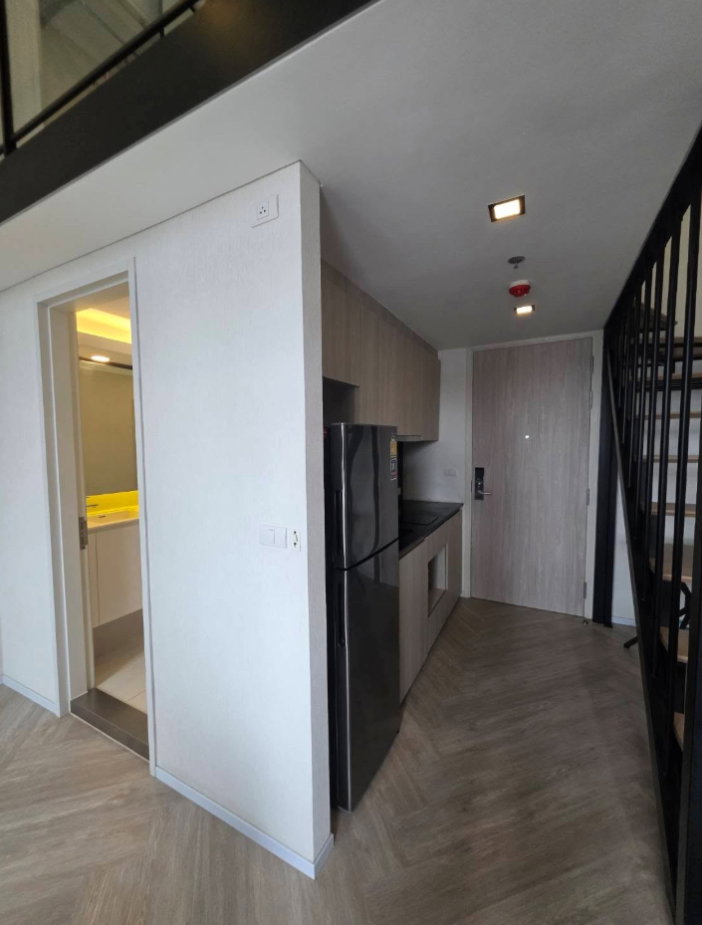 รูป (FY015) Siamese 48 (High Rise) ปล่อยให้เช่า 1 ห้องนอน 1 ห้องน้ำ แบบ Duplex มีชั้นลอย ชั้น 19 ขนาด 35 ตร.ม. เฟอร์ครบ พร้อมอยู่ - รูปที่ 9/10