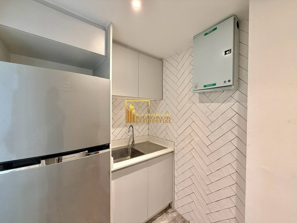รูป Stunning 5 Bedroom Townhouse For Rent in Ekkamai Area - BR8804TH - รูปที่ 17/47