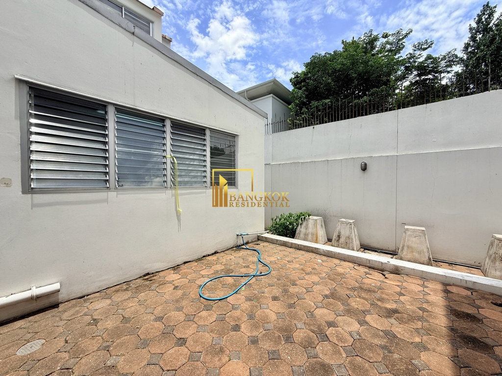 picture Delightful 4 Bedroom Pool Villa in Soi Soonvijai Area - BR8131SH - 43/48