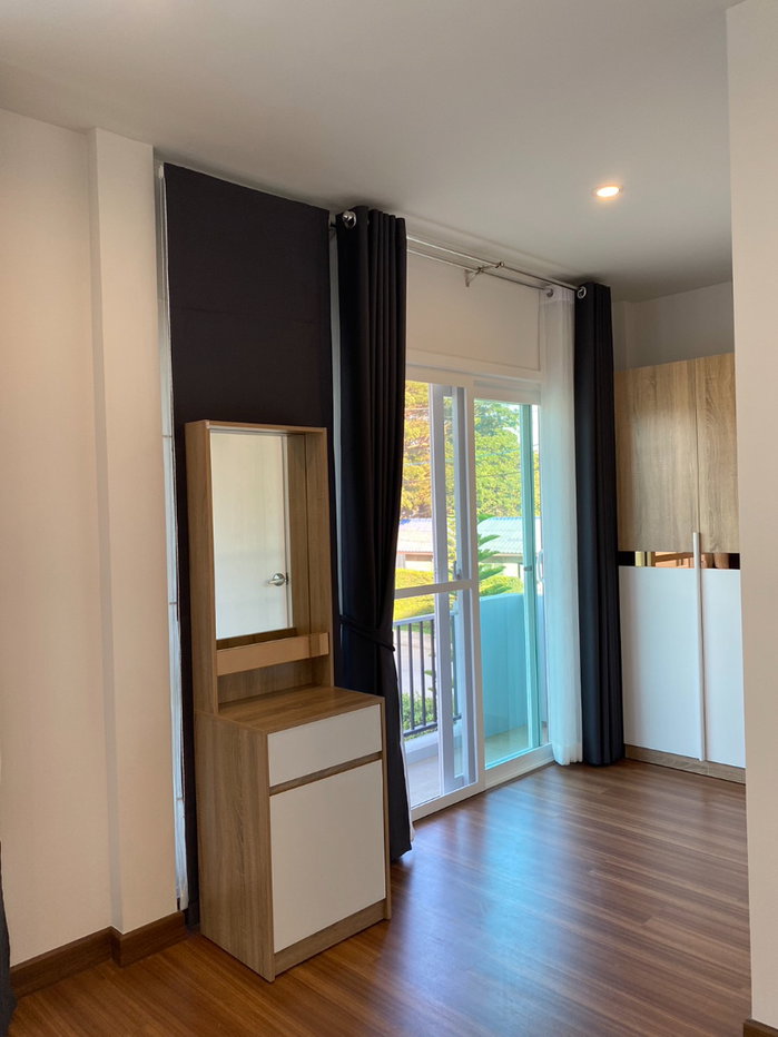 picture Luxury 2-Storey House for Rent ✨🏡 - 9/16
