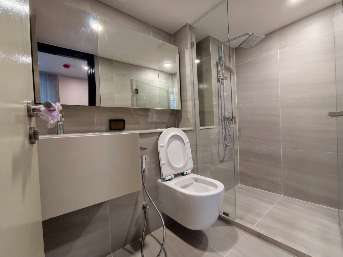 รูป ขายคอนโด Duplex 2 ห้องนอน เพดานสูง 4.2 เมตร | KnightsBridge Space สุขุมวิท–พระราม 4 ใกล้ BTS พระโขนง MK-02 line @livingbkk - รูปที่ 8/17