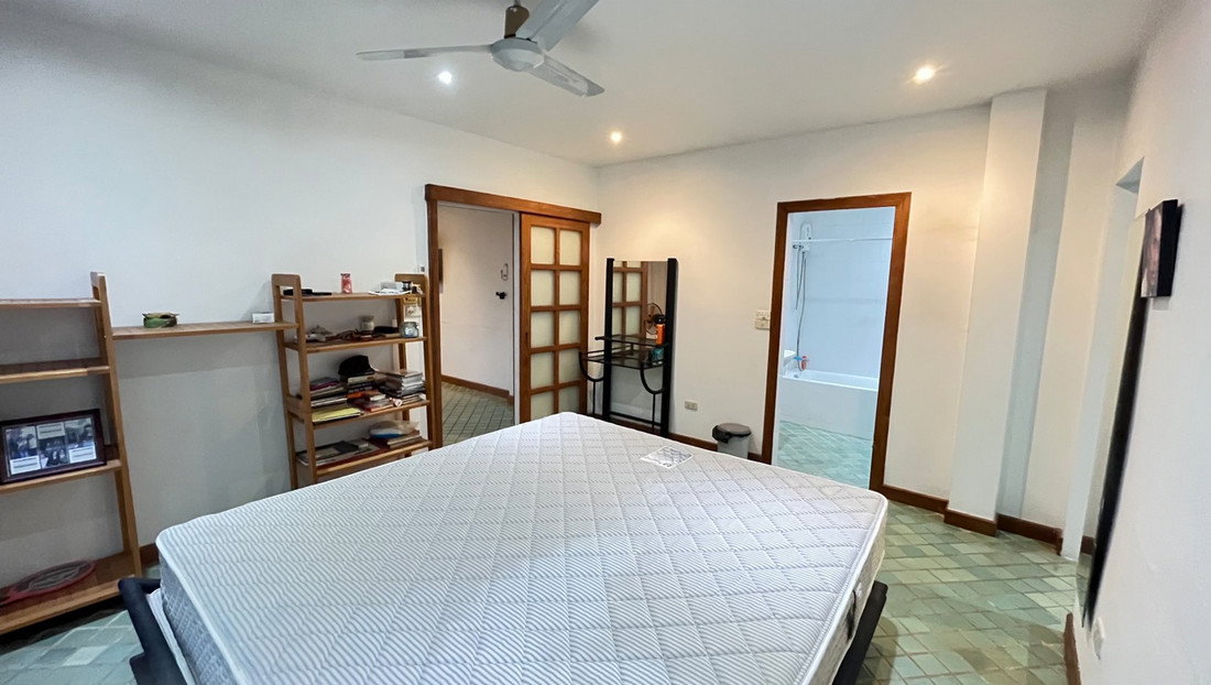 รูป Call : 063-296-5696 หมู่บ้านพรไพลิน ซอยลาดพร้าว 35/1 เขตจตุจักร ทาวน์เฮ้าส์แปลงมุม 3 ชั้น 36 ตารางวา 3 นอน 3 น้ำ เพียง 3 นาทีถึง MRT สถานีภาวนา - รูปที่ 10/14