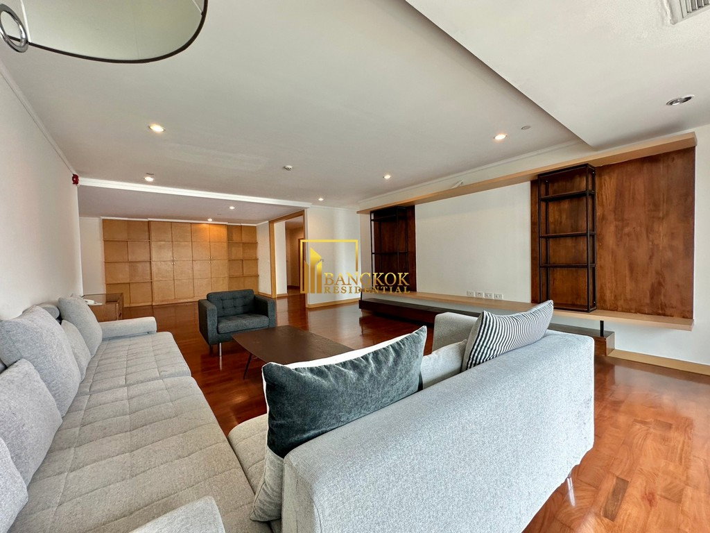 รูป Very Spacious 4 Bedroom Apartment With Private Terrace - BR0346AP - รูปที่ 4/56