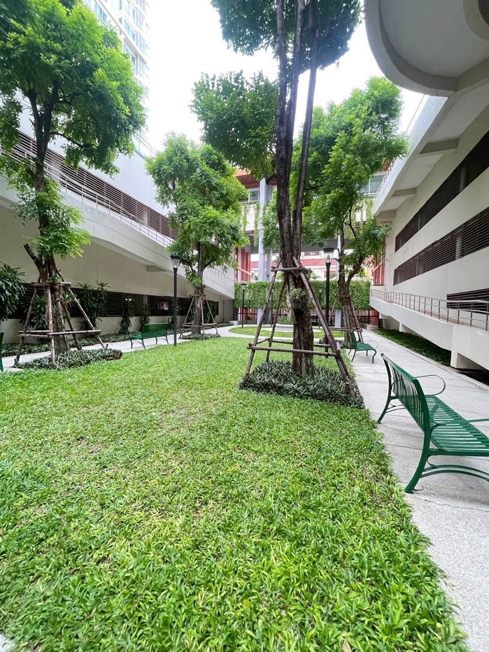picture Centric Scene Ratchavipha | MRT Wong Sawang Station #2026071715124 - 10/11