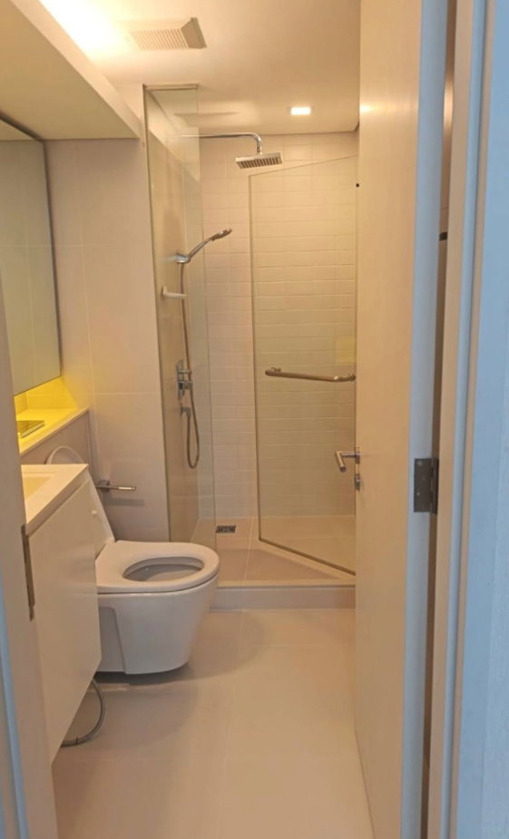 รูป (FY015) Siamese 48 (High Rise) ปล่อยให้เช่า 1 ห้องนอน 1 ห้องน้ำ แบบ Duplex มีชั้นลอย ชั้น 19 ขนาด 35 ตร.ม. เฟอร์ครบ พร้อมอยู่ - รูปที่ 4/10