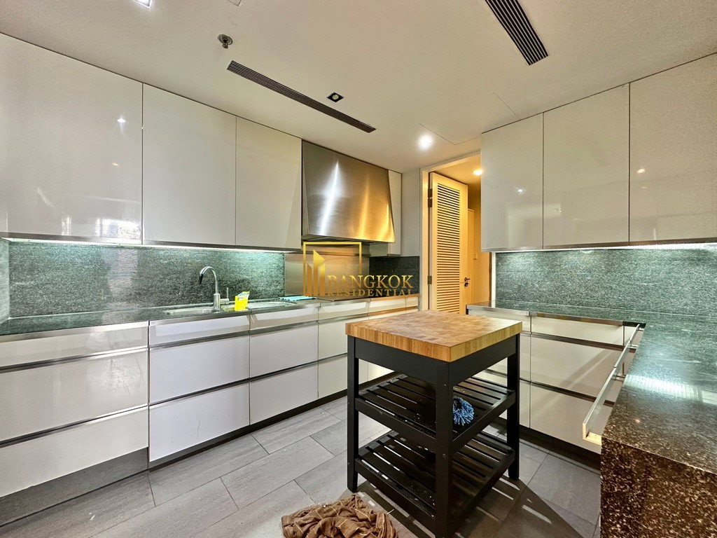 picture The Met Sathorn | Elegant 3 Bedroom Luxury Condo in Sathorn - BR13624CD - 6/48