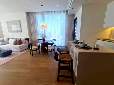 ขายคอนโด : The Strand Thonglor 2 ห้องนอน พร้อมเข้าอยู่ รับโปรโมชันล่าสุดจากโครงการ