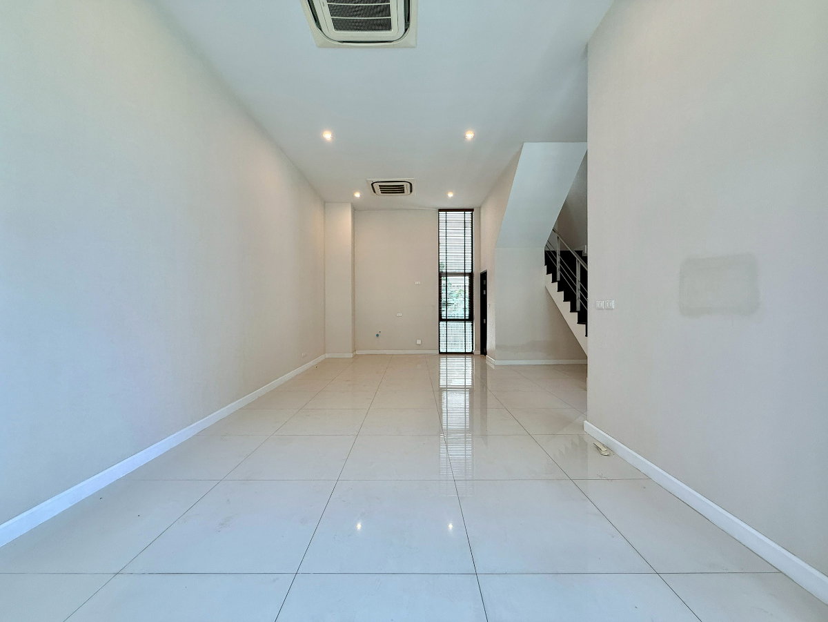 รูป Park Lane Ekkamai 22 | Unfurnished 3 Bed Townhouse For Rent - BR49089TH - รูปที่ 16/45