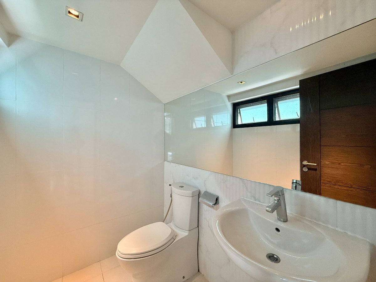 รูป Park Lane Ekkamai 22 | Unfurnished 3 Bed Townhouse For Rent - BR49089TH - รูปที่ 19/45