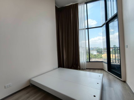 For Sale: 2-Bedroom Duplex Condo with 4.2m High Ceiling | KnightsBridge Space Sukhumvit–Rama 4 | Near BTS Phra Khanong | Ref. MK-02 | Line: @livingbkk