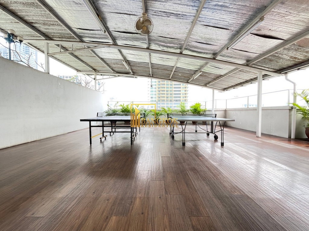 รูป Spacious 3 Bedroom Apartment For Rent in Phrom Phong Area - BR21180AP - รูปที่ 36/42