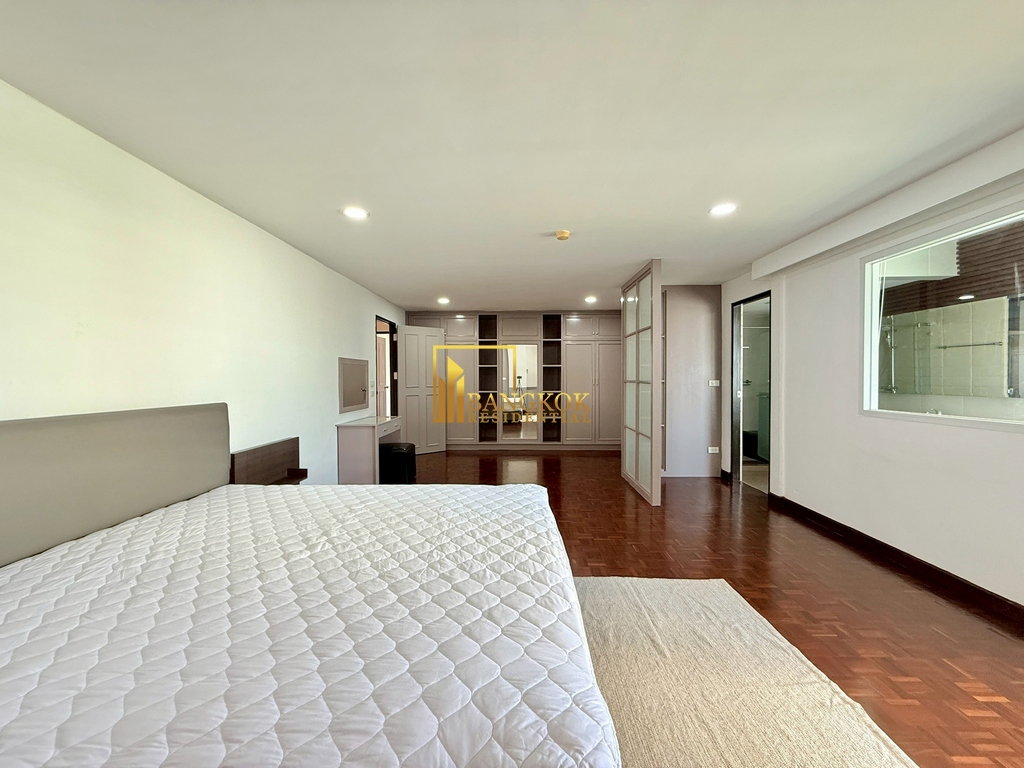 รูป Spacious 3 Bedroom Apartment For Rent in Phrom Phong Area - BR21180AP - รูปที่ 15/42