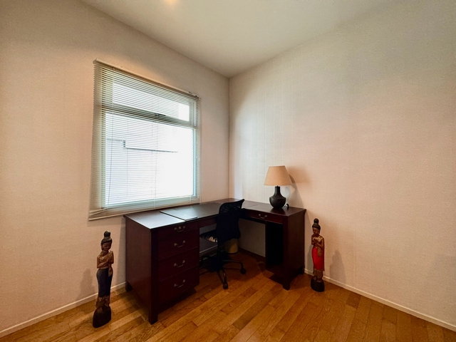 picture The Madison | Superb 2 Bedroom Condo Near BTS Phrom Phong - BR18394CD - 9/34