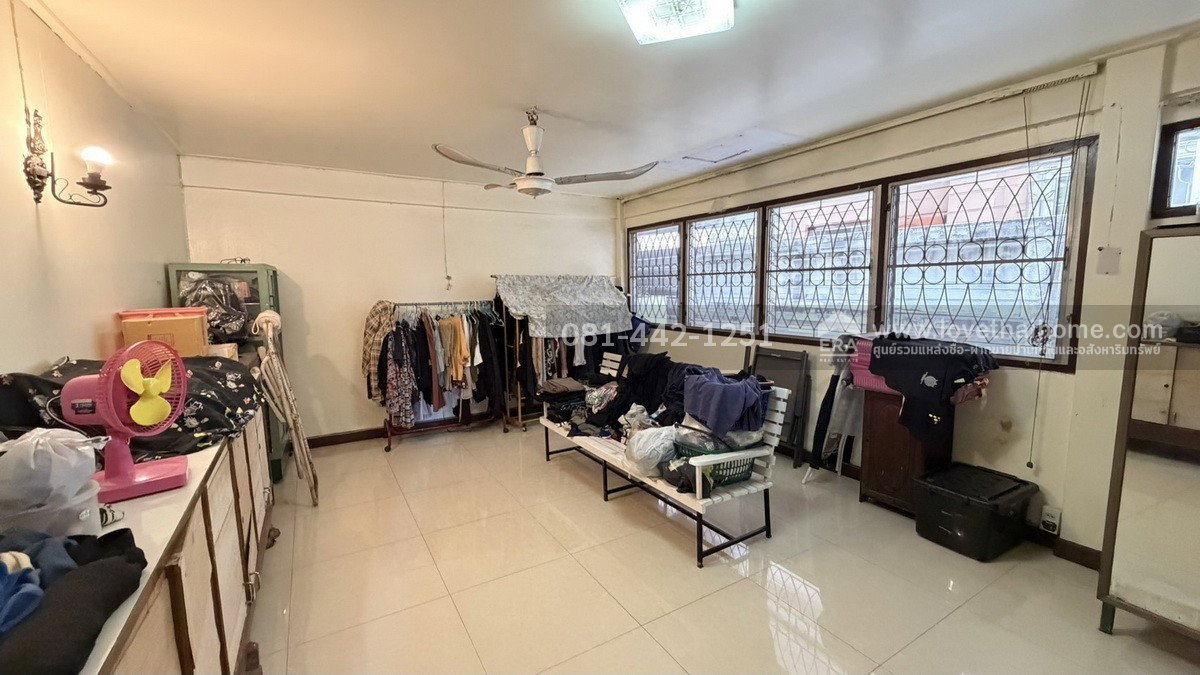 รูป ขายบ้านเดี่ยว2ชั้น ซอยพัฒนาการ 61 หมู่บ้านเมืองทอง 2/2 ใกล้รถไฟฟ้า 2 สาย ราคาดีที่สุดในโครงการ เพียง 10 ล้านบาทเท่านั้น - รูปที่ 7/12