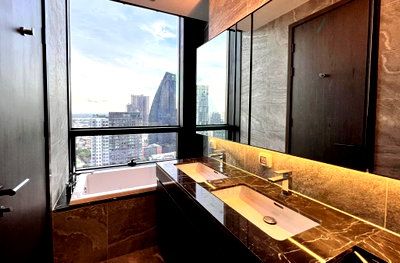 Condos for rent : 🎊 For Rent Condo THE ESSE SUKHUMVIT 36 Building 1, Floor 20,2 bed room, Room size 72.00 sqm