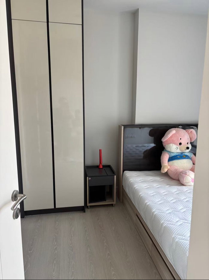 picture High-floor city-view condo for rent, ready to move in - 1/9