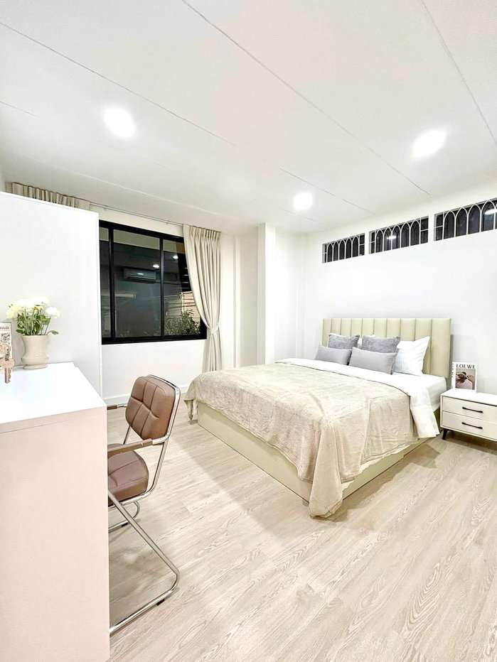 รูป 🐶🐱Pet-friendly HK0677♛บ้านเดี่ยว ให้เช่า 4 ห้องนอน⚝รัชดา-สุทธิสาร♜MRT สุทธิสาร∞099-5919653,065-9423251▚Line@sureresidence - รูปที่ 10/10