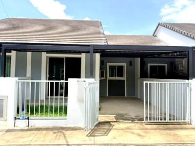 Houses for sale Doi Saket Chiang Mai  : Modern Single-Storey Townhome for Sale ✨🏡
