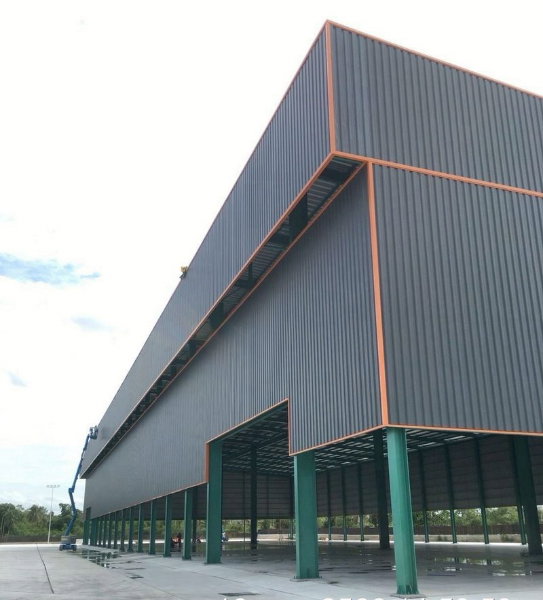 picture Land for sale with warehouse and buildings in Sriracha, Chonburi. High potential location. - 1/5