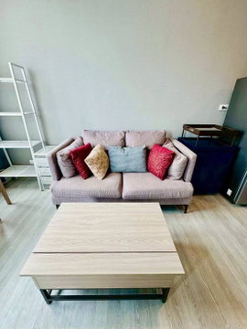 BTS Ekkamai 1.6 km. shuttle service Condo XT Ekkamai ( Rental ) Price 22,000 Baht