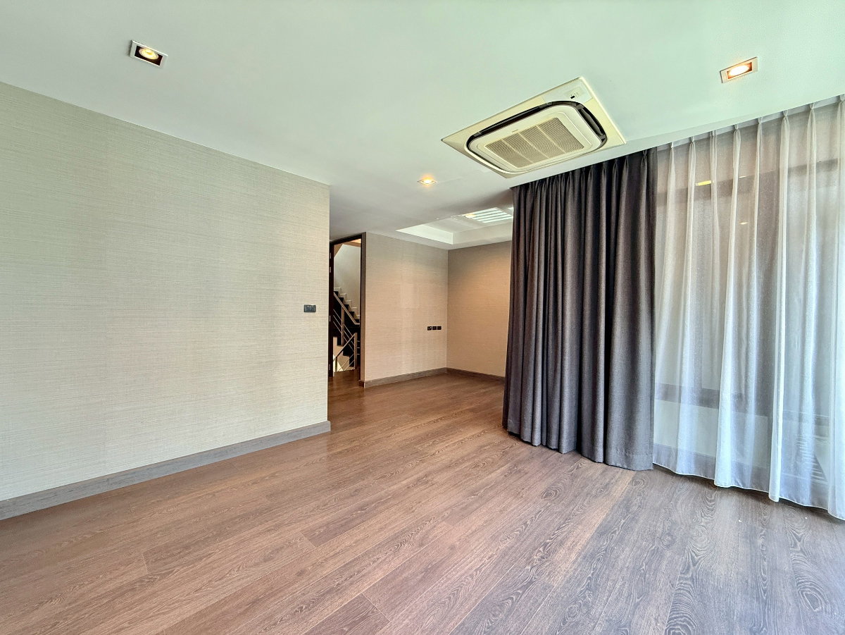 รูป Park Lane Ekkamai 22 | Unfurnished 3 Bed Townhouse For Rent - BR49089TH - รูปที่ 22/45
